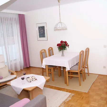 דירה Gerti קלופיין אם קלופיינר זי